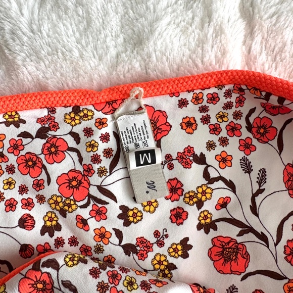 NWT Orange Poppy Criss Cross Bikini - Size Medium - Picture 7 of 9